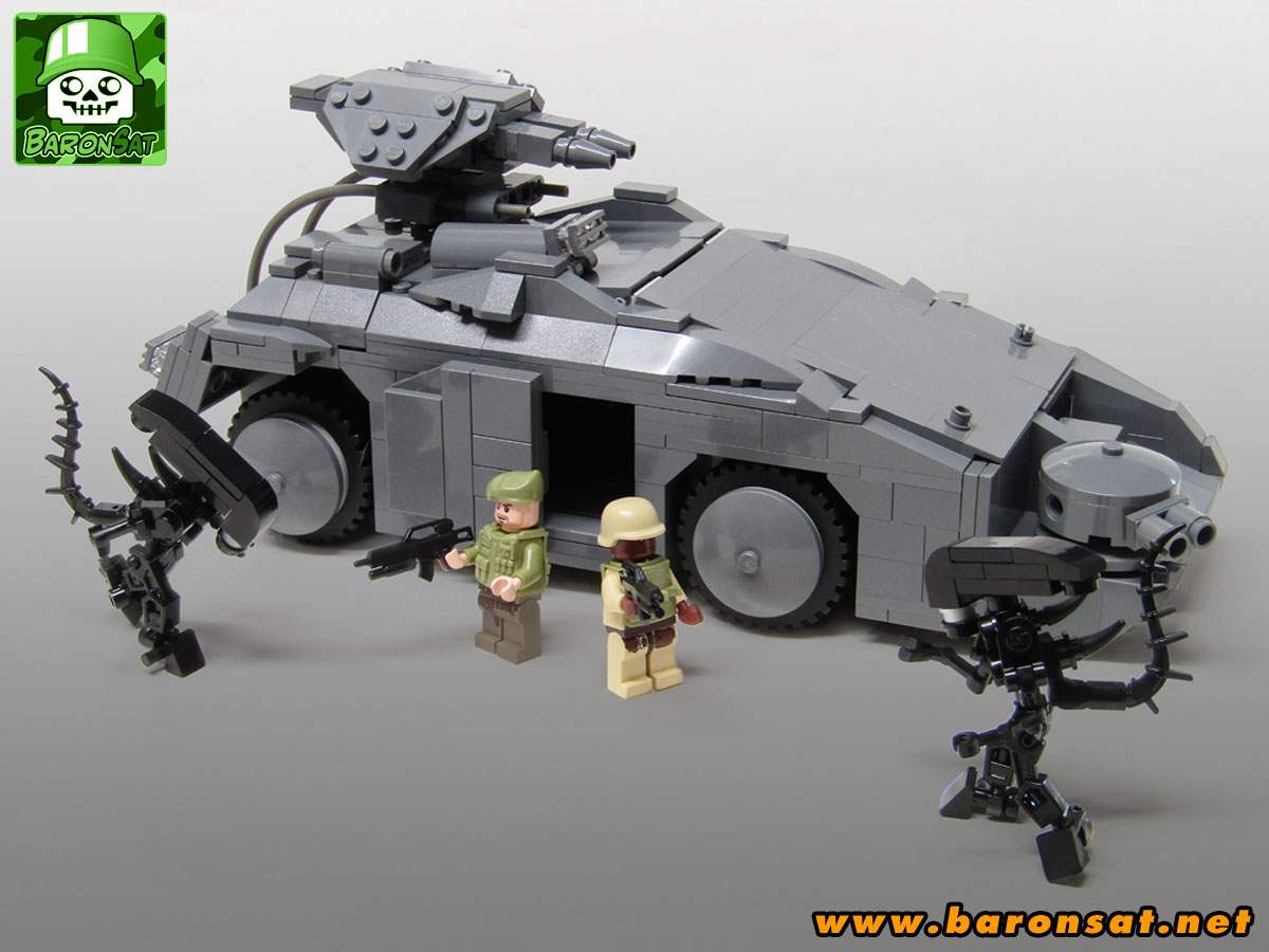 Lego moc Aliens APC Colonial Marines vs Xenomorph