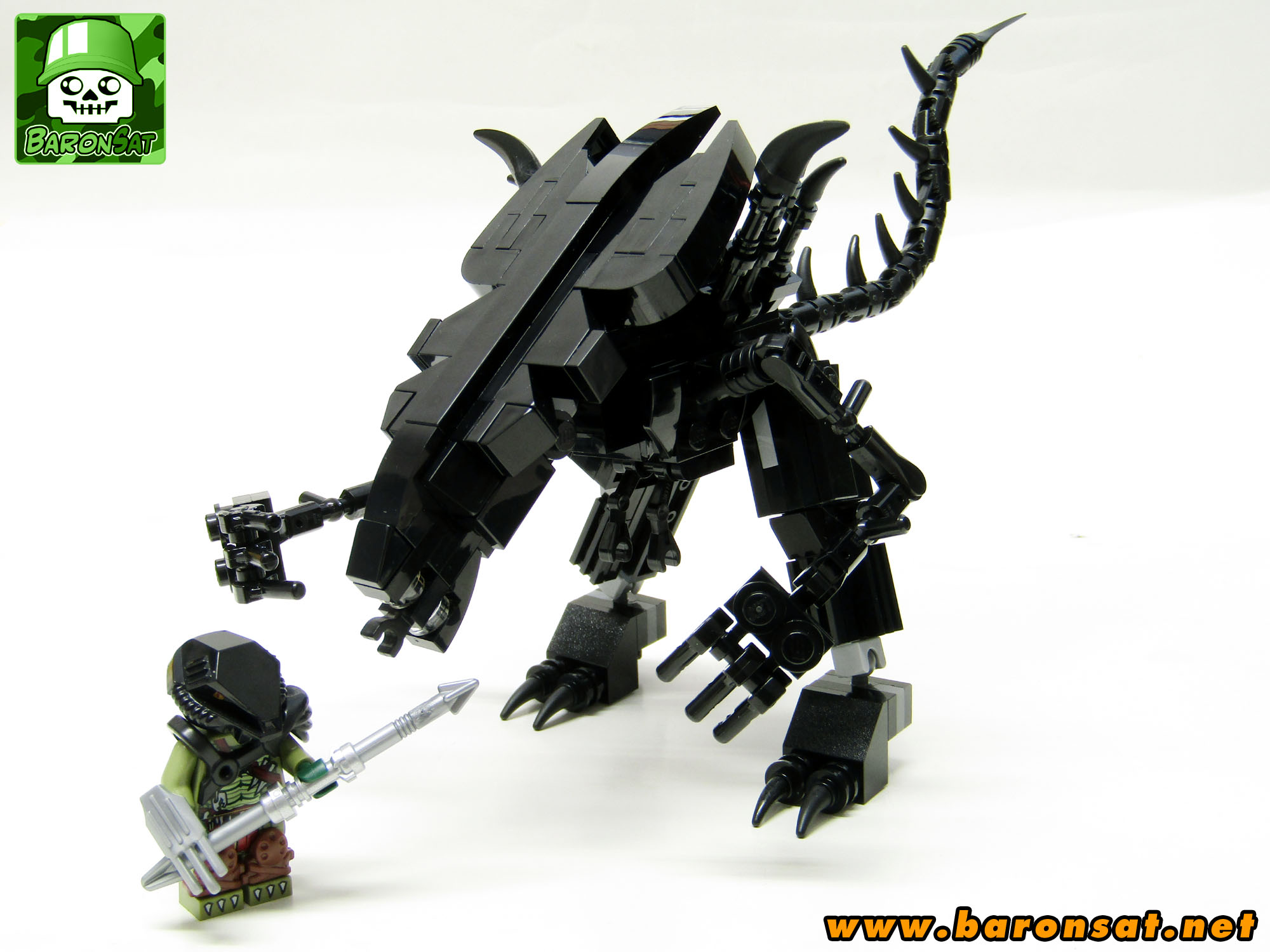 Alien Queen Vs Predator Lego moc model