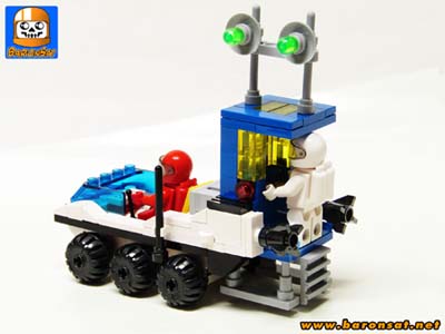 Chibby back Lego 6970 Beta 1 Command base & 493 Space Command Center moc