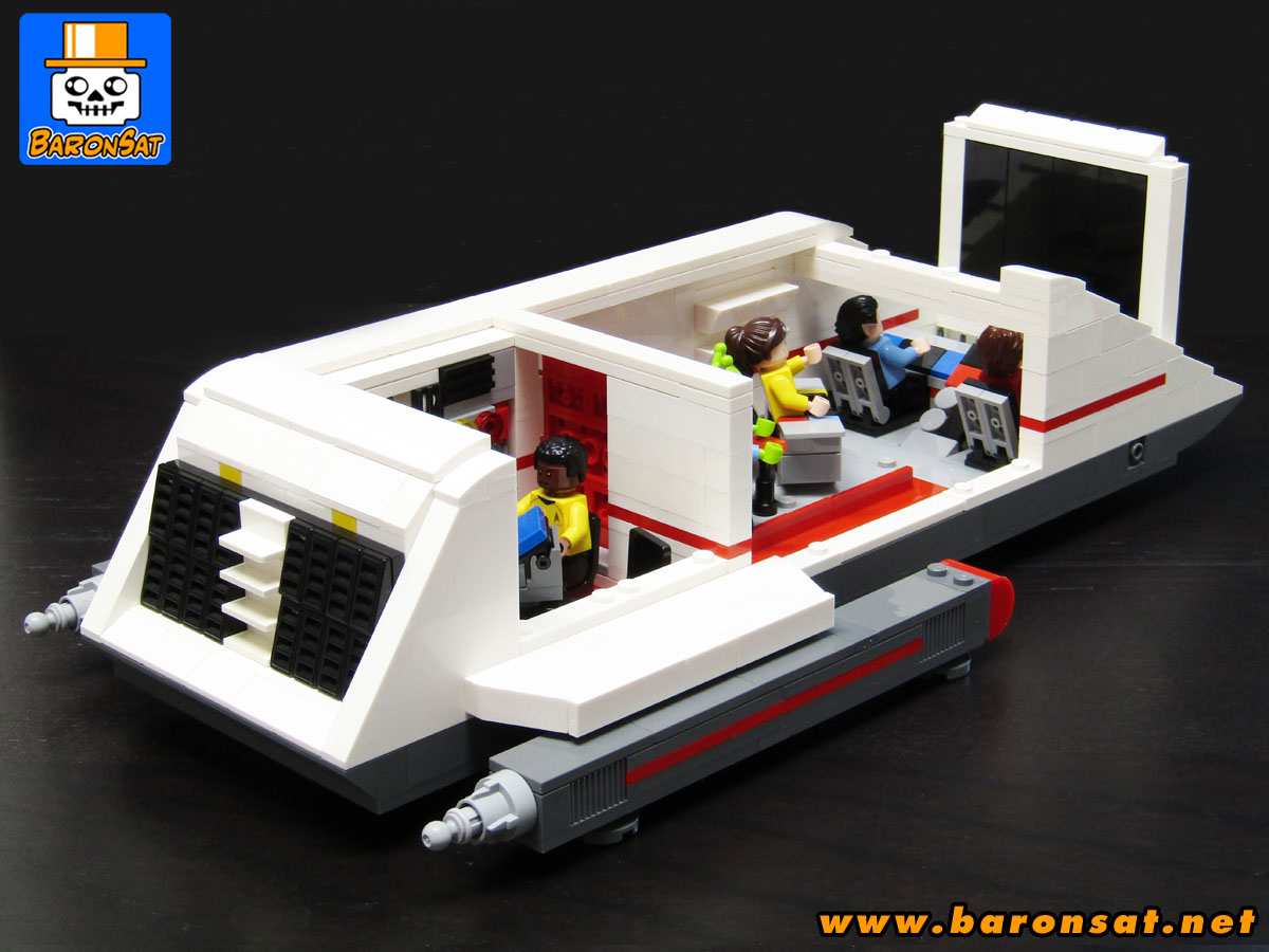 Lego-moc-Diplomatic-Shuttle-Interior