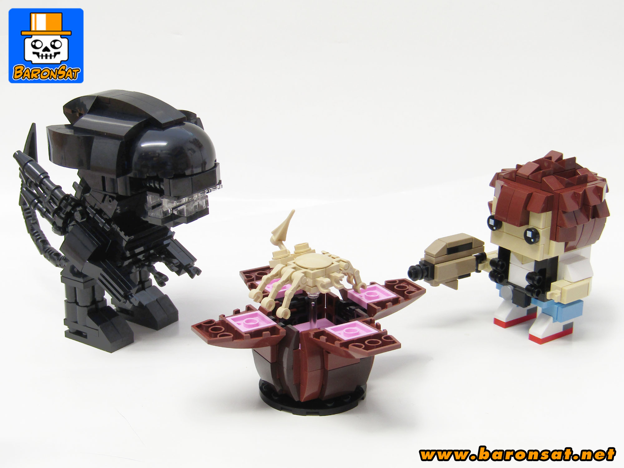 Lego-moc-Ripley-Alien-Queen-&-Facehugger-Brickheadz