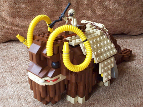 Lego moc Tatooine Bantha with Tusken Raider Custom Model